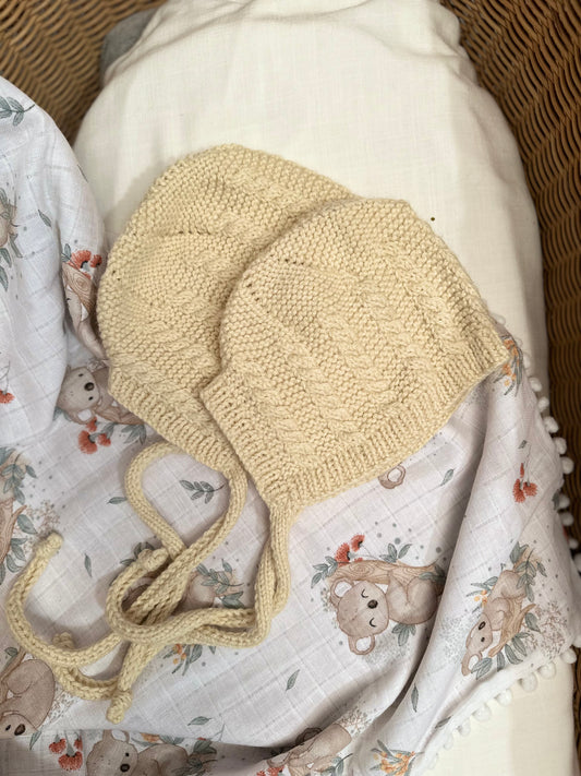 Cappellino in lana in panna