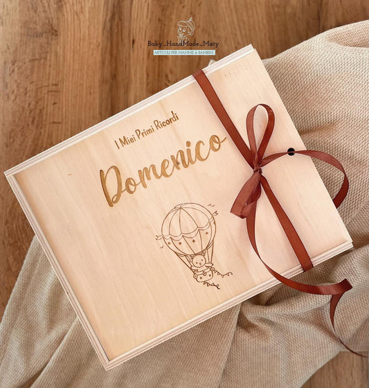 Cartolandia Casalotti - 💭❤La Scatola dei Ricordi❤💭 👶Una bellissima  scatola per conservare i ricordi più belli del neonato👶 🇮🇹Prodotto in  Italia da Sovrani in pregiato cartoncino, contiene un portafoto e una serie